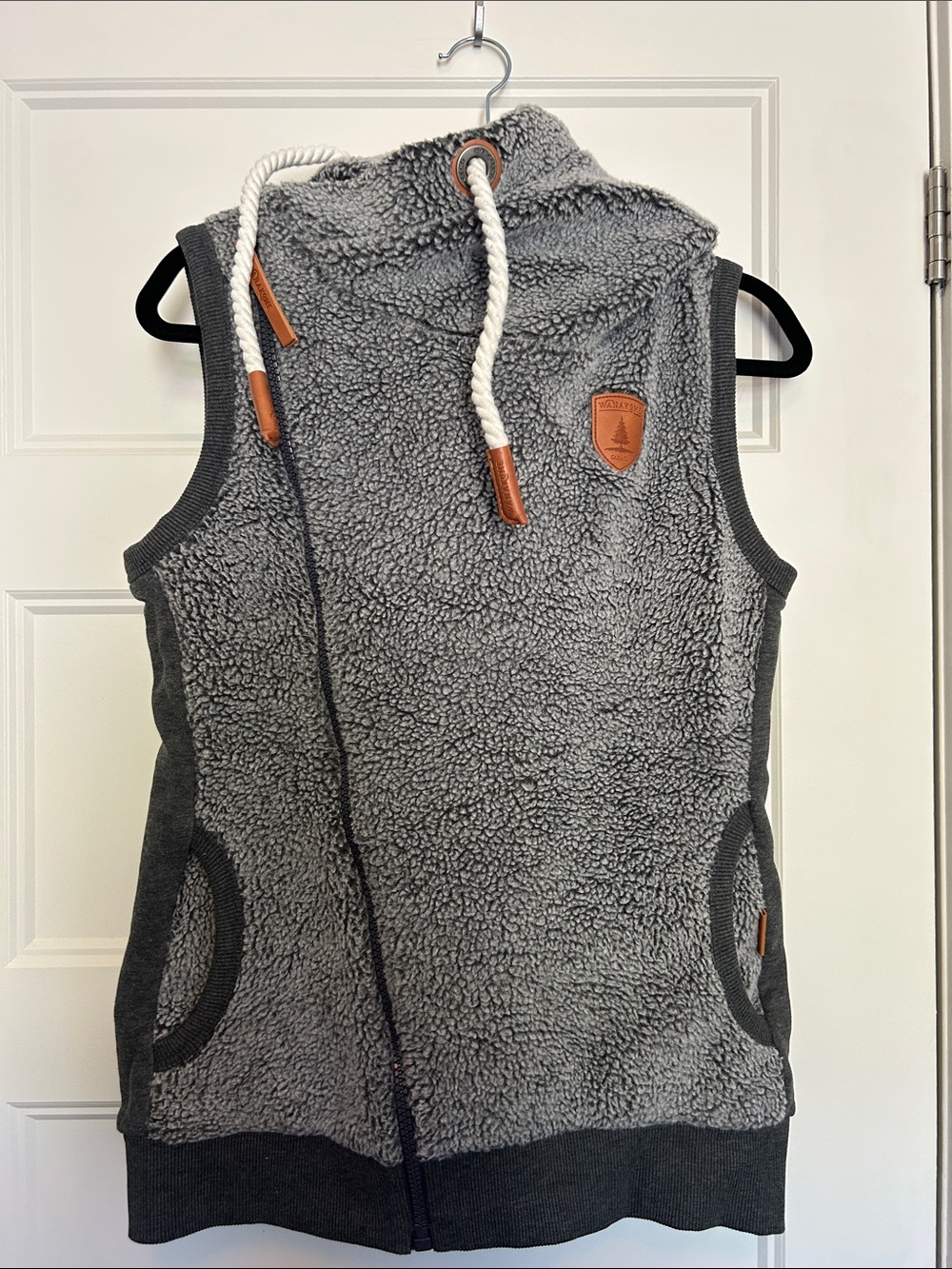Wanakome Gray Sherpa Vest with Hooded Rope Drawcords